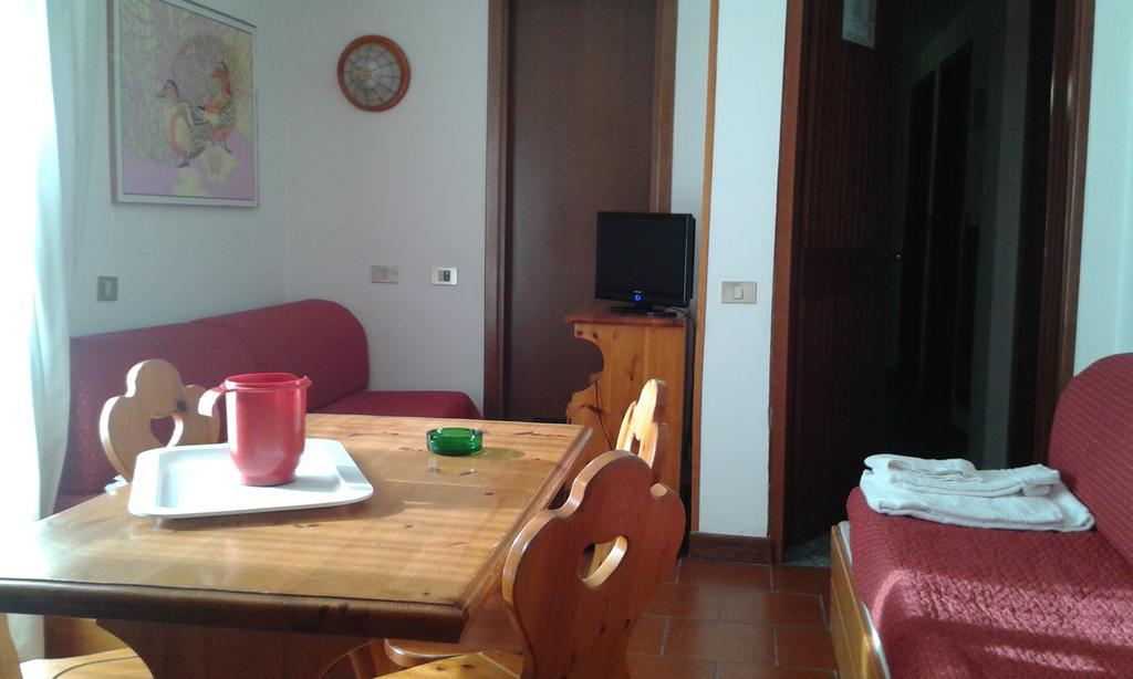 Cervinia Due Aparthotel Breuil-Cervinia Kamer foto
