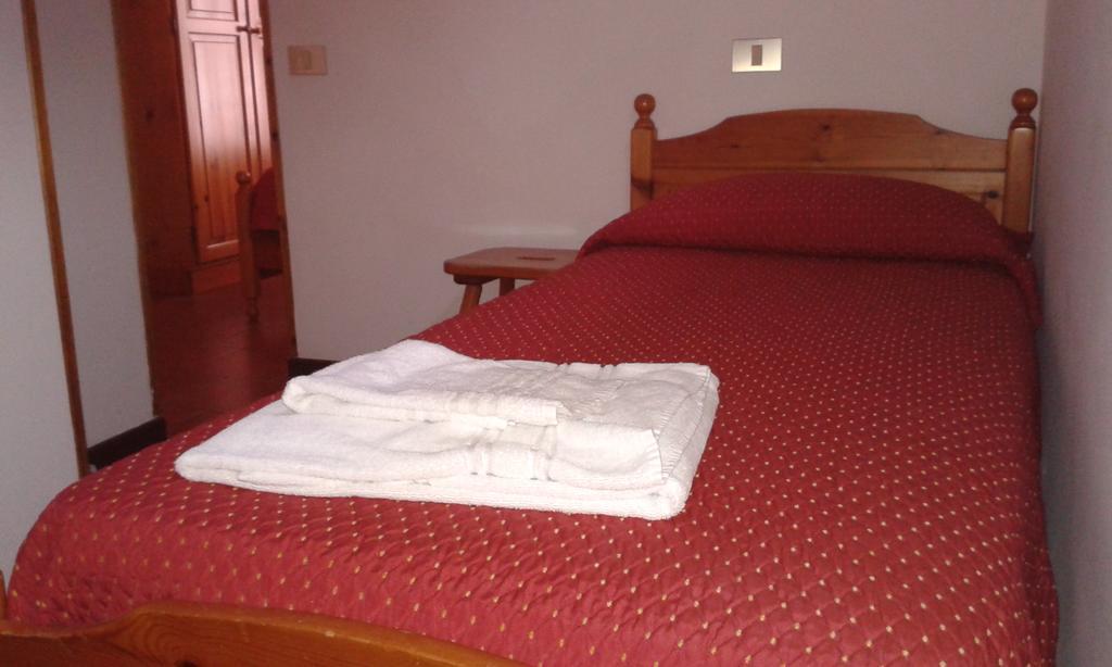 Cervinia Due Aparthotel Breuil-Cervinia Kamer foto
